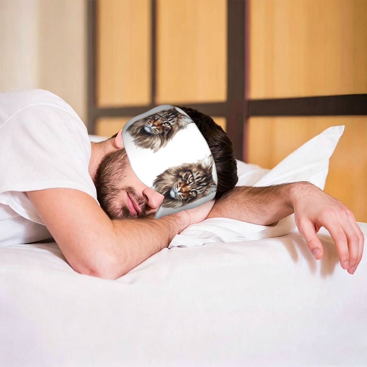 Tech Queen - Máscara para dormir con diseño de