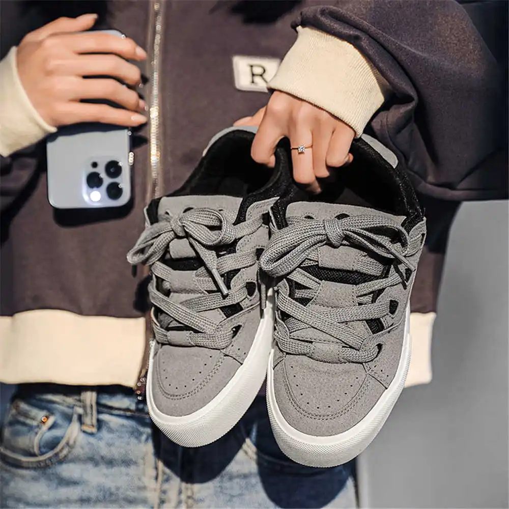 Tech Accessories For Students - Con cordones, zapatos escolares de hip